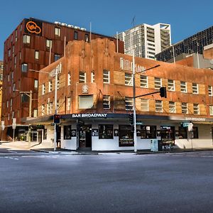 Bar Broadway